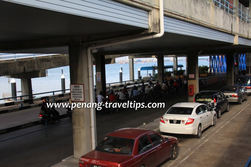 Penang Ferry Terminal, cars and motorcycles queuing to board