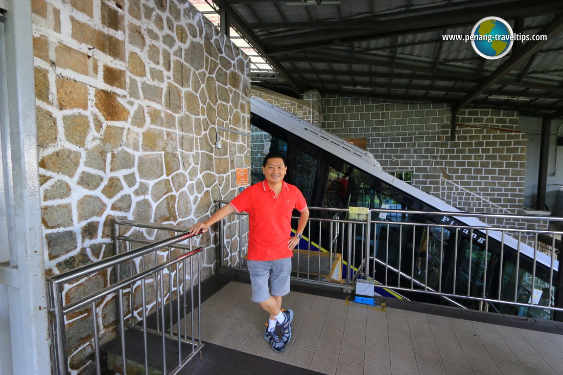 Timothy Tye di Stesen Atas Bukit Bendera