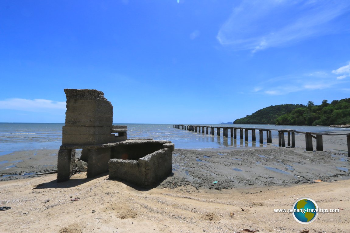 Permatang Damar Laut coastal pillbox