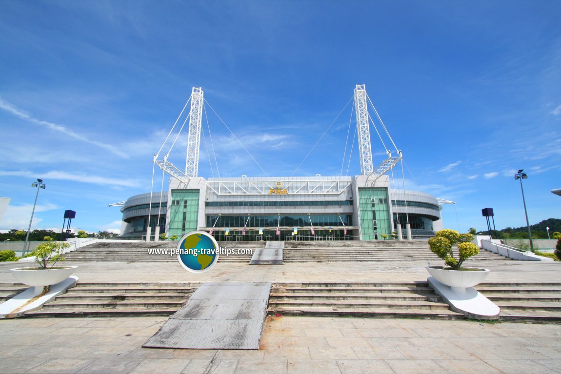 Kawasan di hadapan Penang International Sports Arena