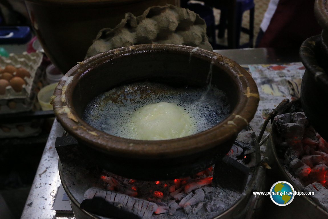 Pulau Tikus Claypot Apom