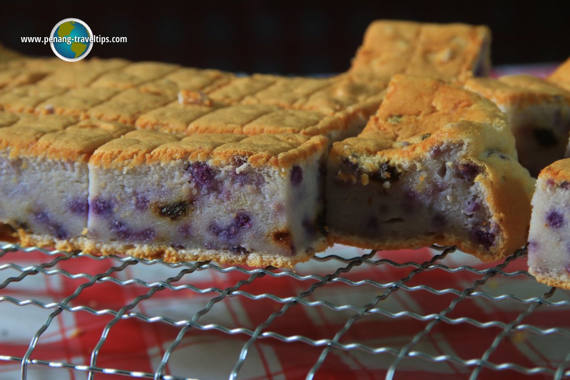 Purple Yam Kuih