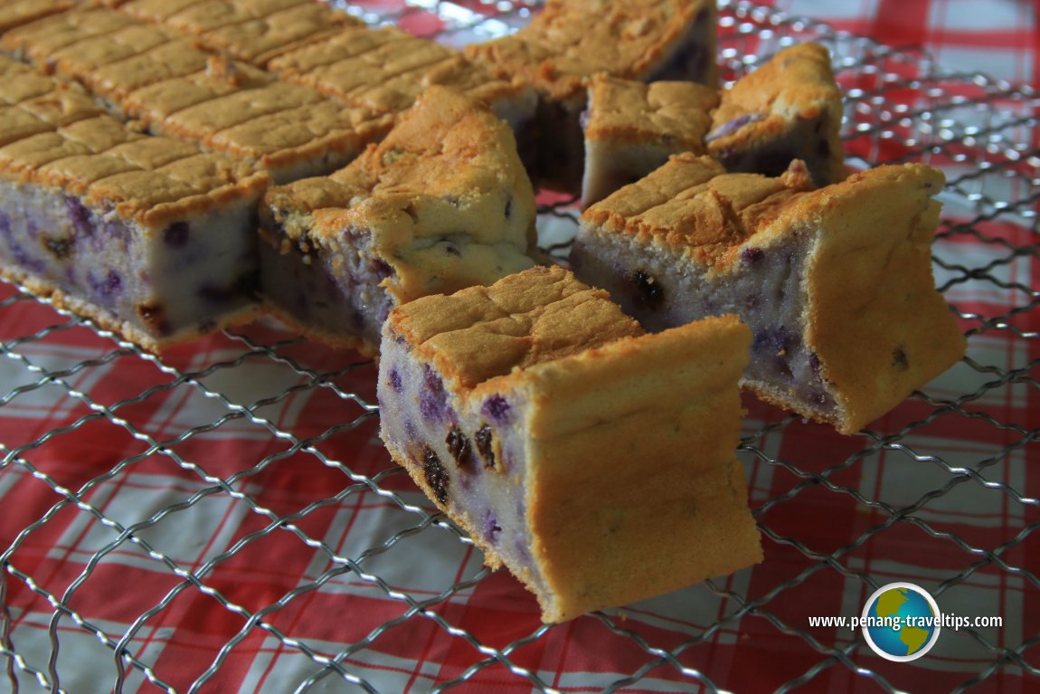 Purple Yam Kuih