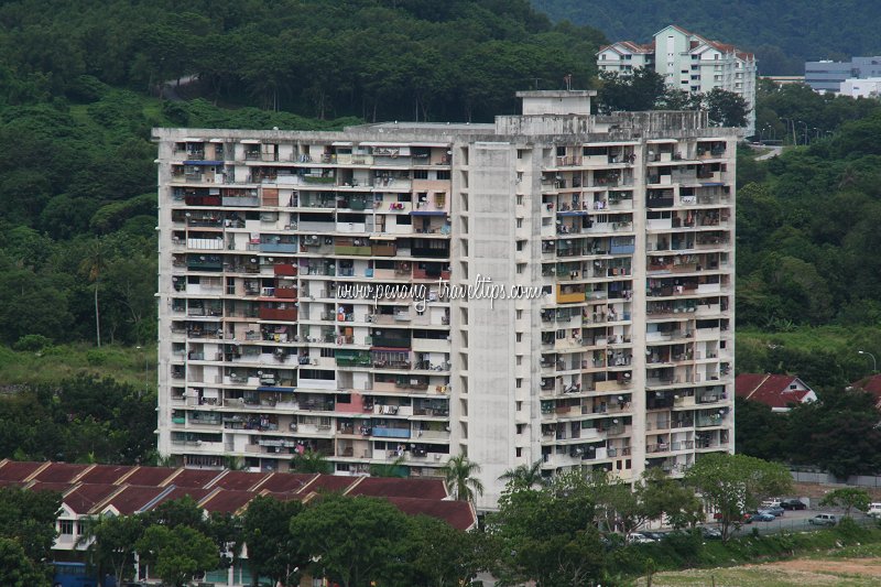 Pusat Bayan Apartment, Sungai Ara
