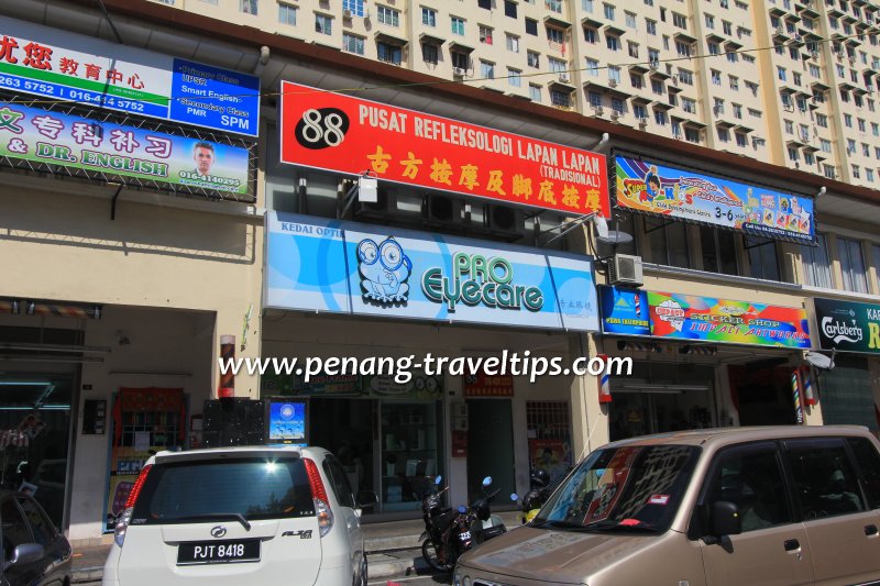 Pusat Refleksologi Lapan Lapan, Macallum Street Ghaut