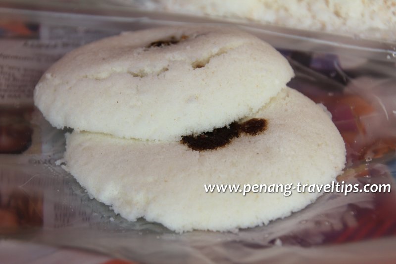 Putu Piring, at Sin Hup Aun Cafe in Pulau Tikus