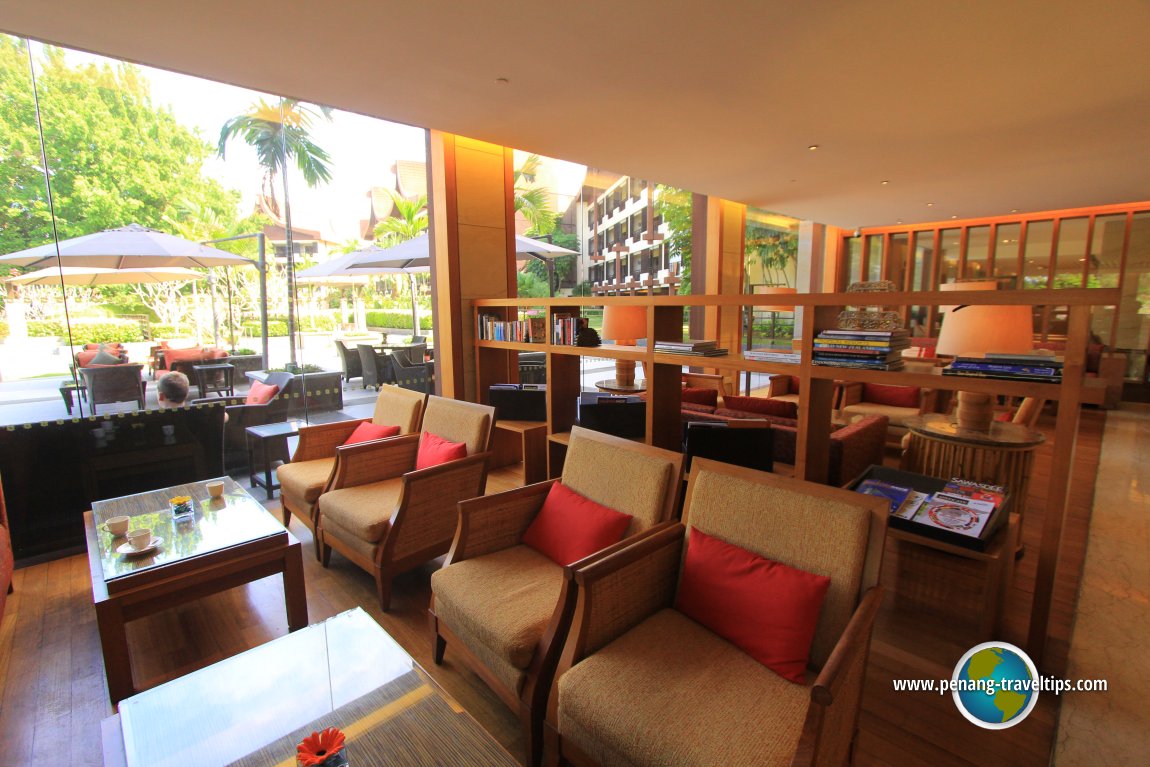 The large reading area at Rasa Sayang Resort