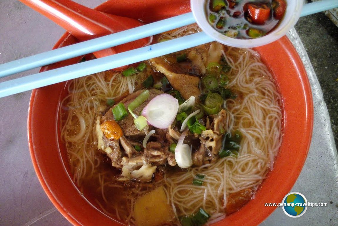 Sungai Pinang Hawker Centre duck meat vermicelli