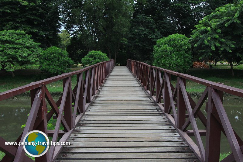 Bridge across Sungai Pertama in Taman Tunku