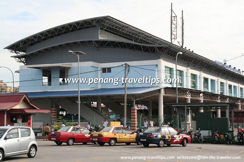 Taxis at the Sungai Nibong Express Bus Terminal