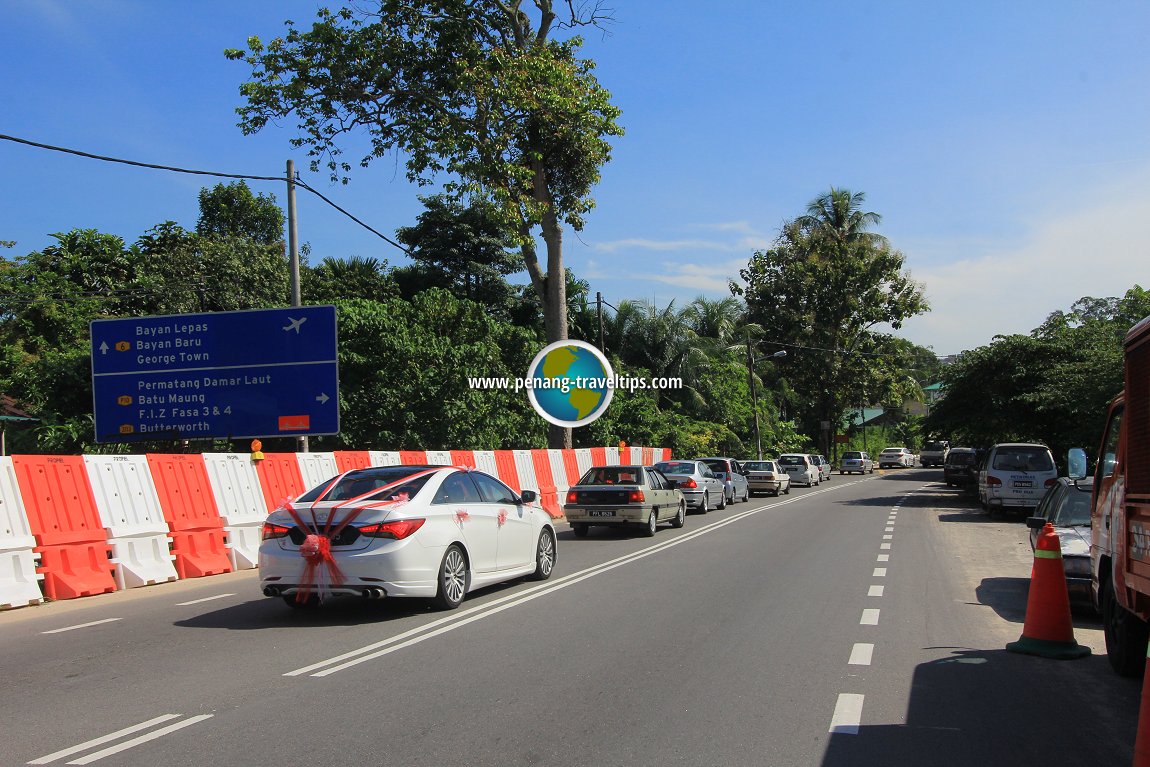 Teluk Kumbar road widening