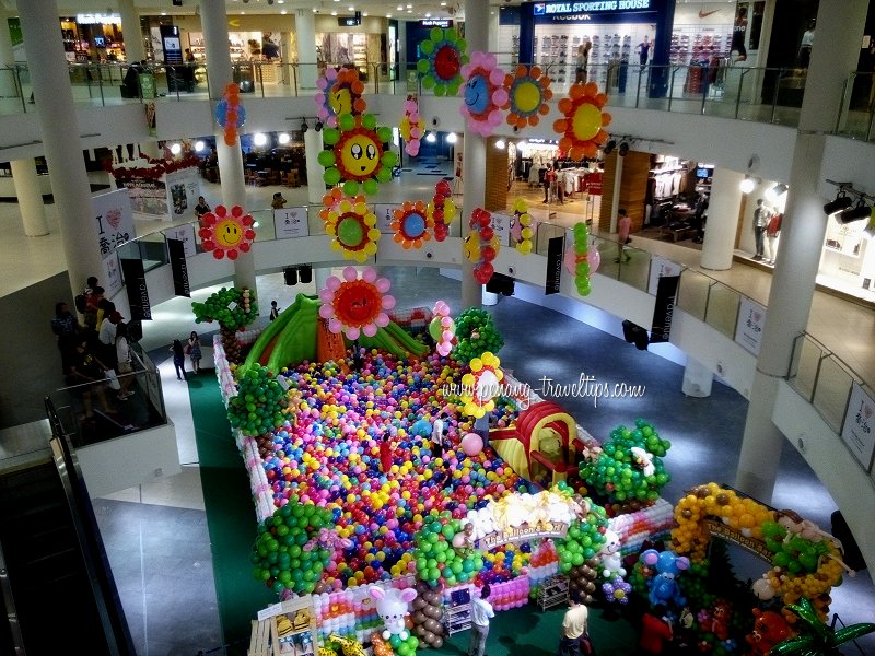 The Balloon Safari, 1st Avenue Mall