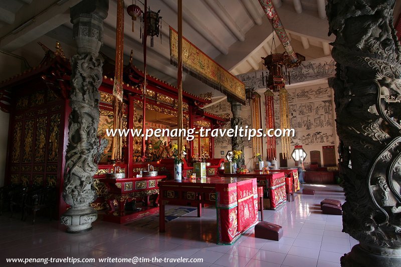 Thean Hock Keong Temple, main altar
