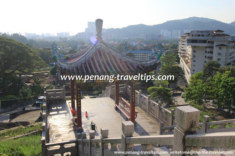 Looking down the Grand Staircase from Thni Kong Tnua