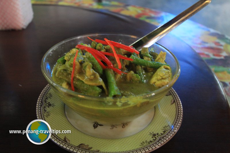 Green curry, GreenTown Thong Thai Cafe