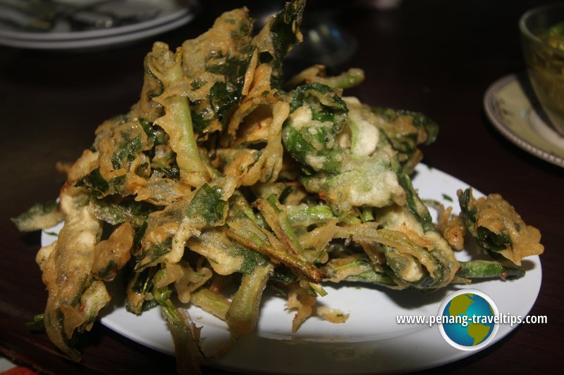 Stir-fried kangkong, GreenTown Thong Thai Cafe