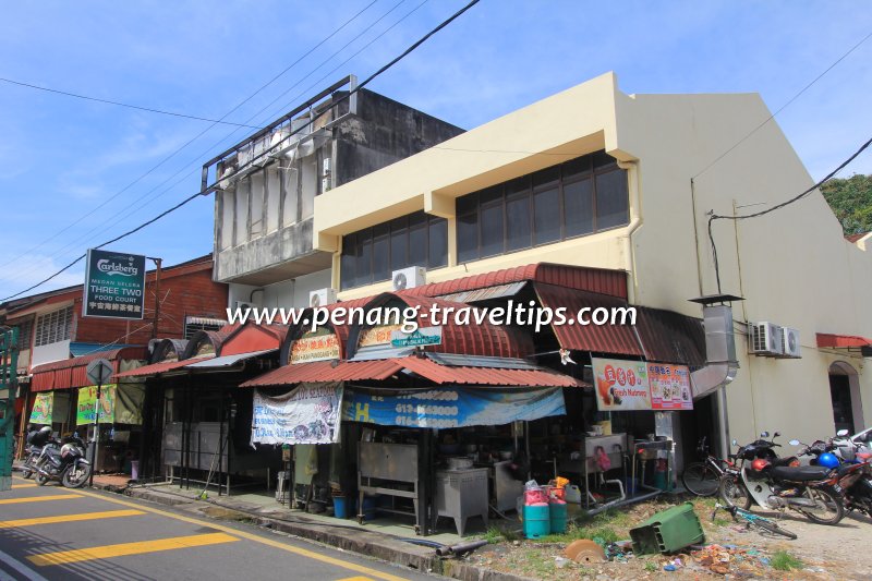Three Two Food Court, Balik Pulau