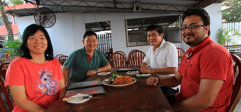 Timothy Tye at Seawind Beach Cafe