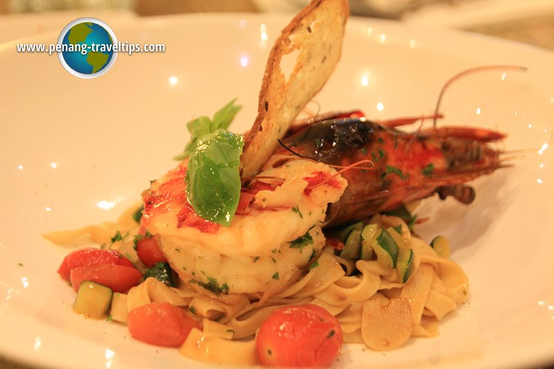 Fresh Tagliatelle Pasta with Jumbo Prawn