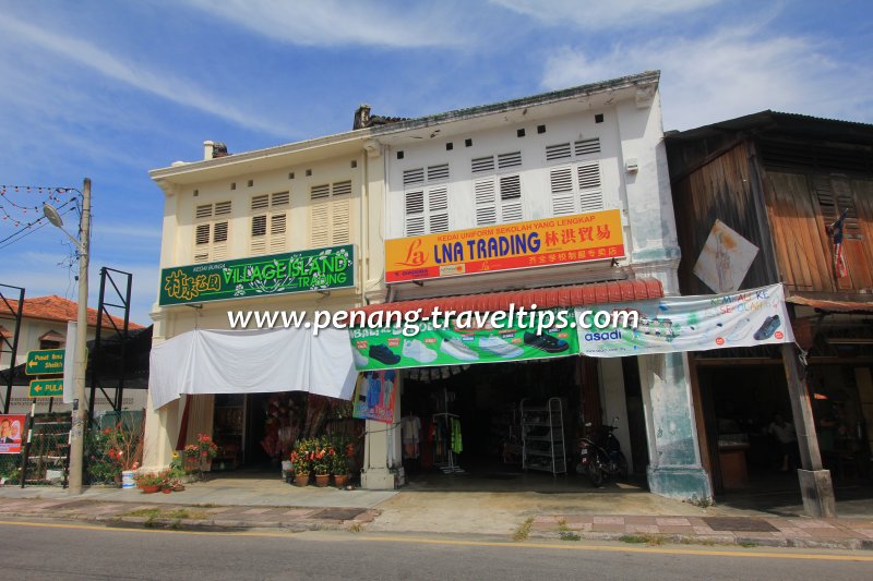 Village Island Trading, Balik Pulau