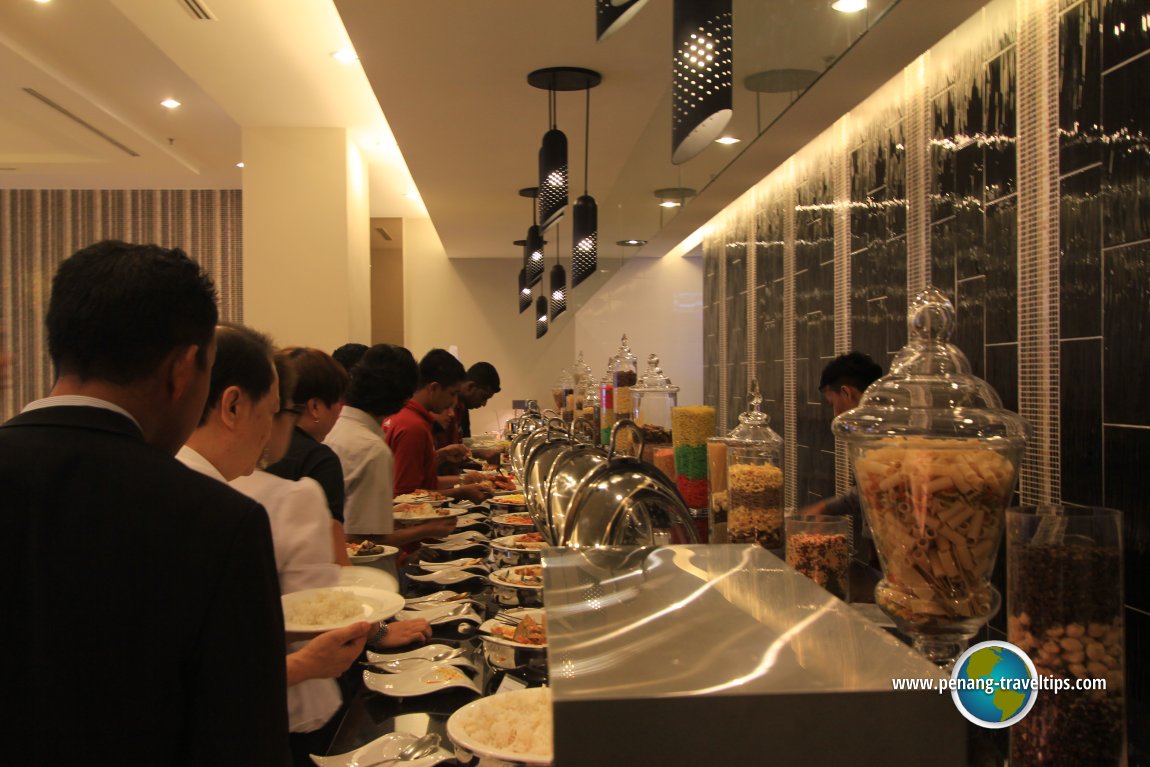 The buffet at Vistana Penang