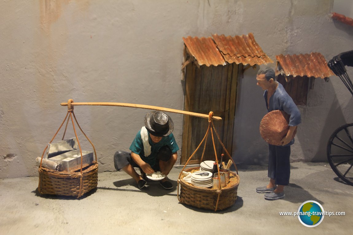 Hawker selling chee cheong fun