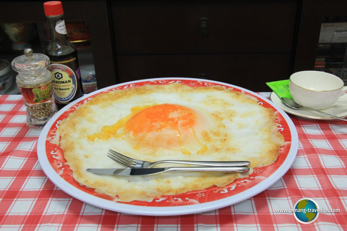 Wonderfood's Ostrich Egg, sunny side up