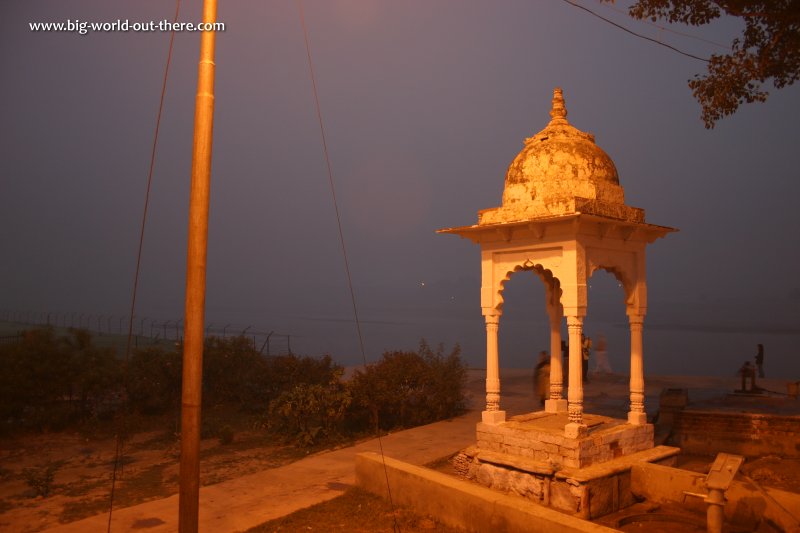 Banks of the Yamuna River in the early morning