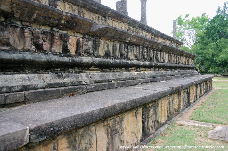 Base, Parakramabahu's Chamber