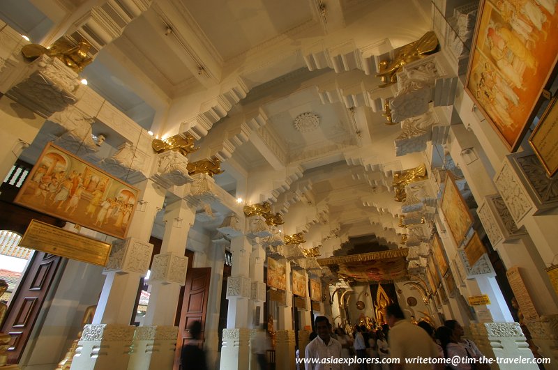 Ceiling of the Prayer Hall, Sri Dalada Maligawa