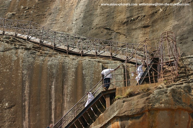 Continue upwards, Sigiriya