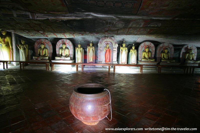 Buddha statues