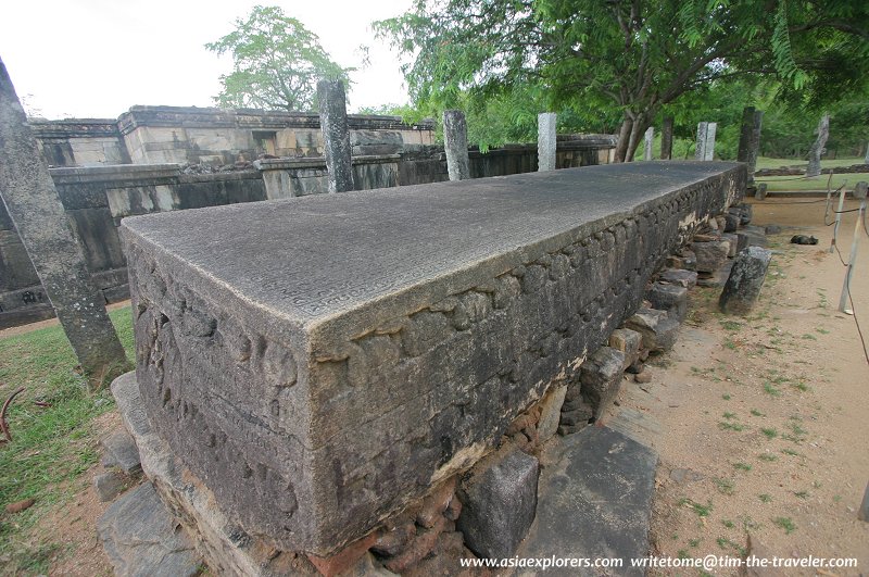 Gal Pota, Polonnaruwa
