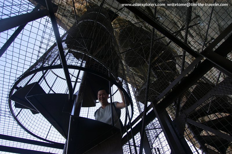 Spiral staircase, Sigiriya