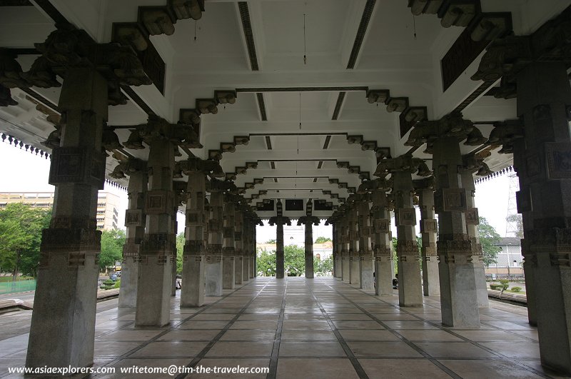 Independence Memorial Hall, interior