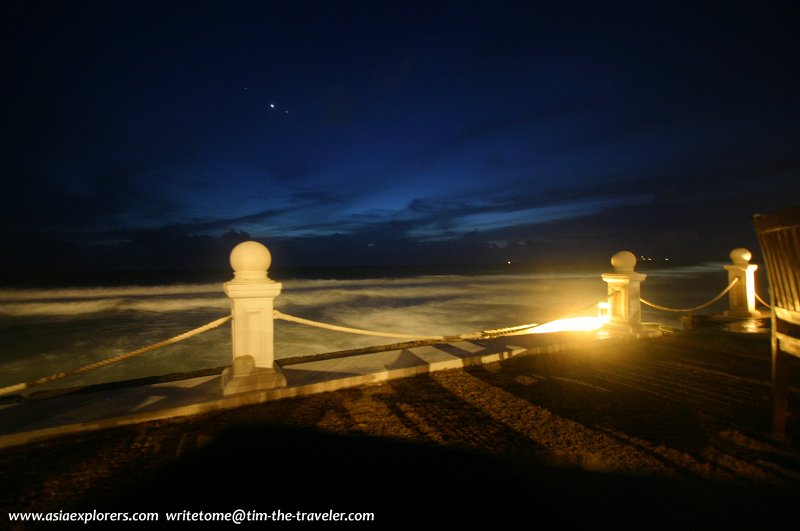 Indian Ocean from Galle Face Hotel