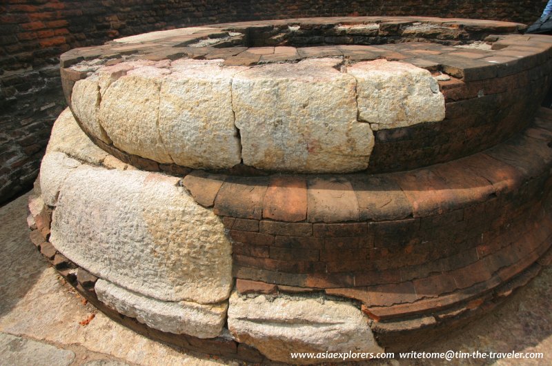 Lotus-shaped pedestal