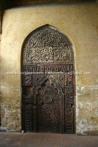 An ornate door at the Red Fort