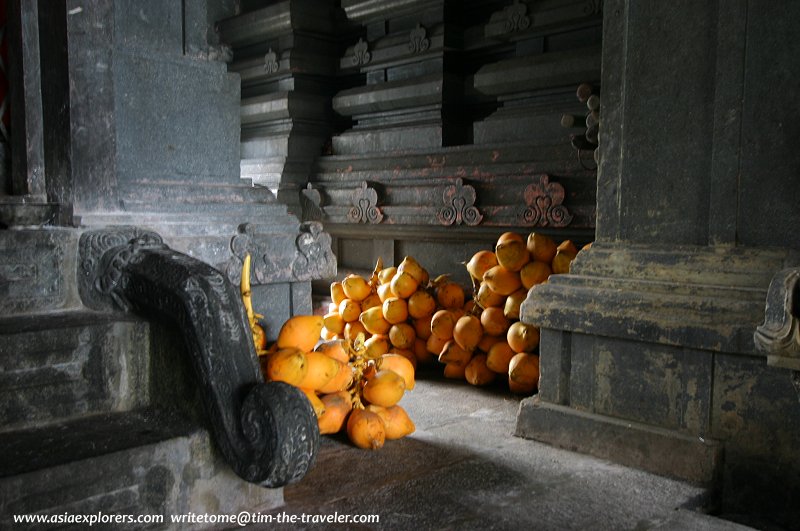 Coconuts, Sri Kailawasanathar Temple