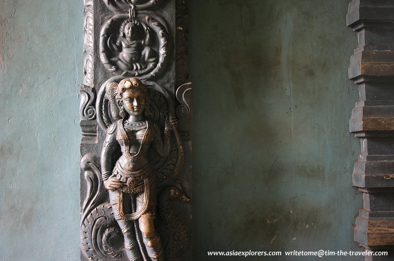 A sculpture at Sri Kailawasanathar Temple