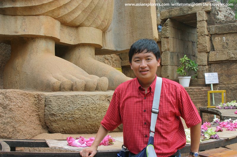 Tim at the Aukana Buddha