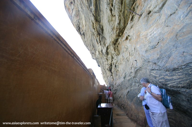 Walled passage, Sigiriya