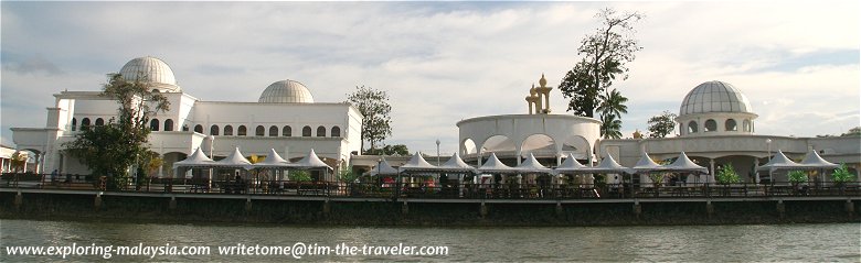 Bbeteng Restaurant & Food Court