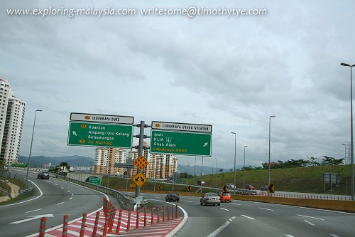Exit 110 of the NKVE to the DUKE Expressway
