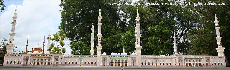 Replica of Masjid al-Nabawi at Taman Tamadun Islam, Kuala Terengganu