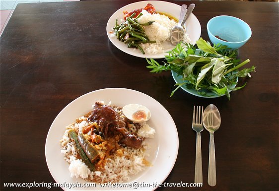 Our lunch at the Floating Restaurant