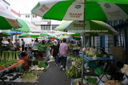 Satok Market