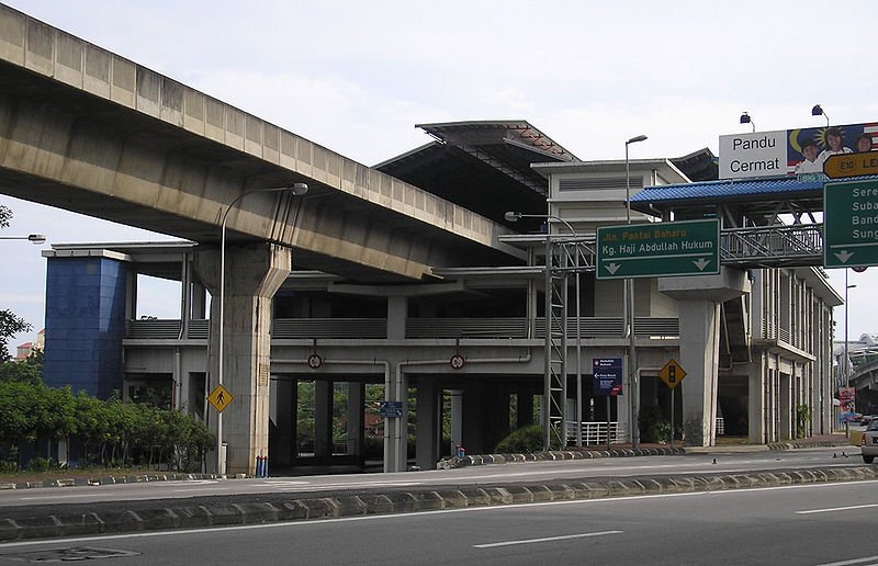 Abdullah Hukum LRT Station