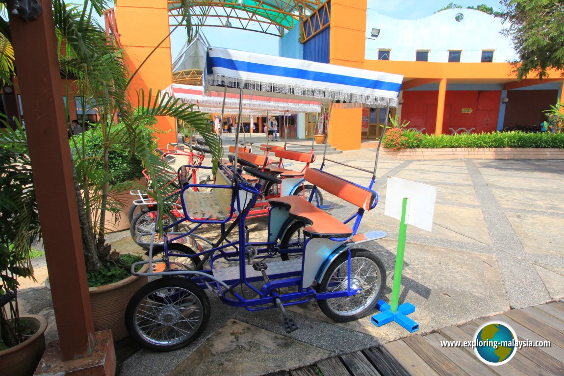 Bukit Merah Laketown Resort