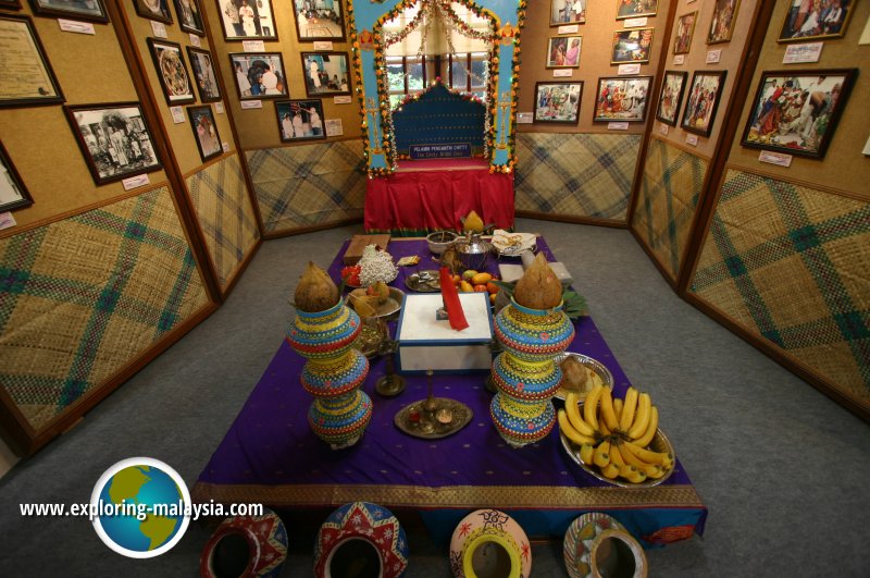 Hindu Peranakan bridal table presentation